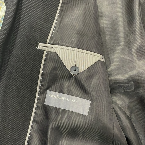 NWT Perry Ellis Portfolio Men’s Dress Suit Modern Silhouette Trimmer Fit Black - Picture 9 of 12